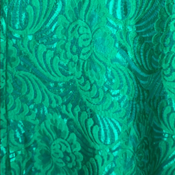 Green Icone Lace Cocktail Dress! - Picture 3 of 5
